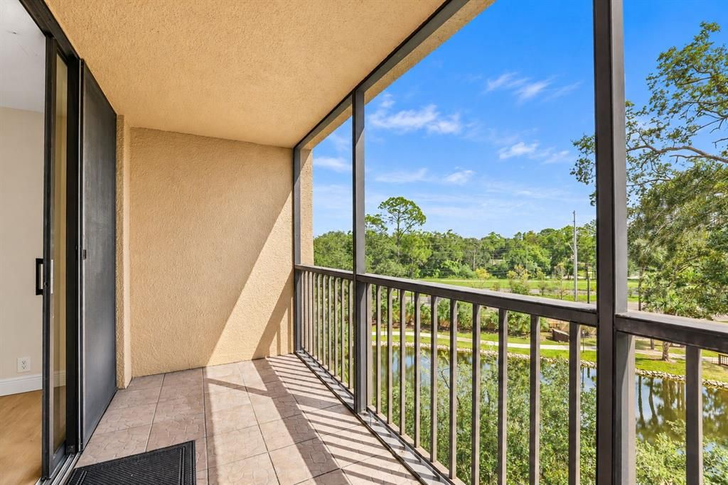 En Venta: $239,000 (2 camas, 2 baños, 1250 Pies cuadrados)