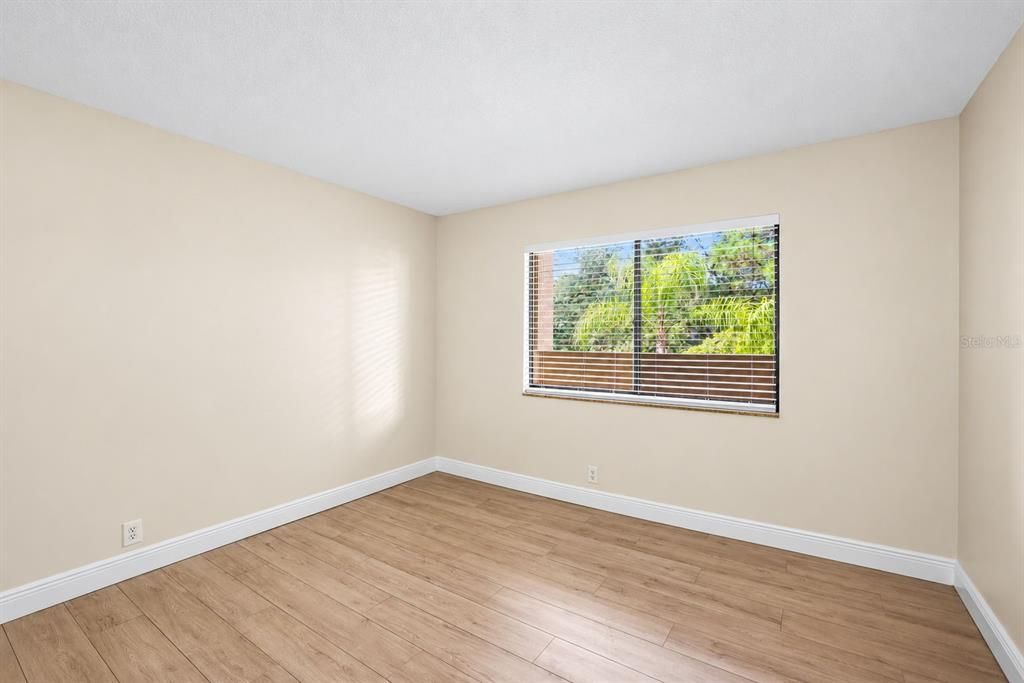 En Venta: $239,000 (2 camas, 2 baños, 1250 Pies cuadrados)