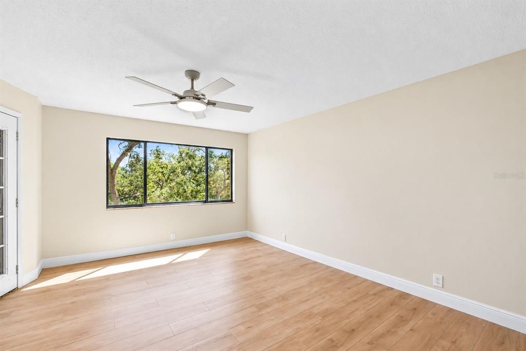 En Venta: $239,000 (2 camas, 2 baños, 1250 Pies cuadrados)