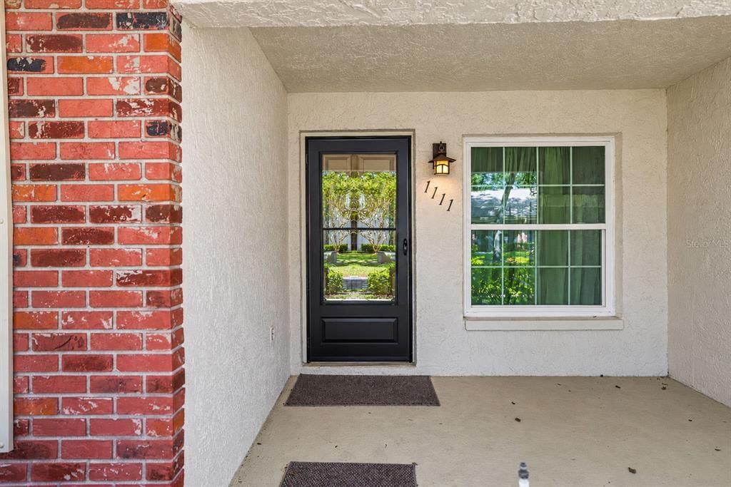 For Sale: $189,000 (2 beds, 1 baths, 680 Square Feet)