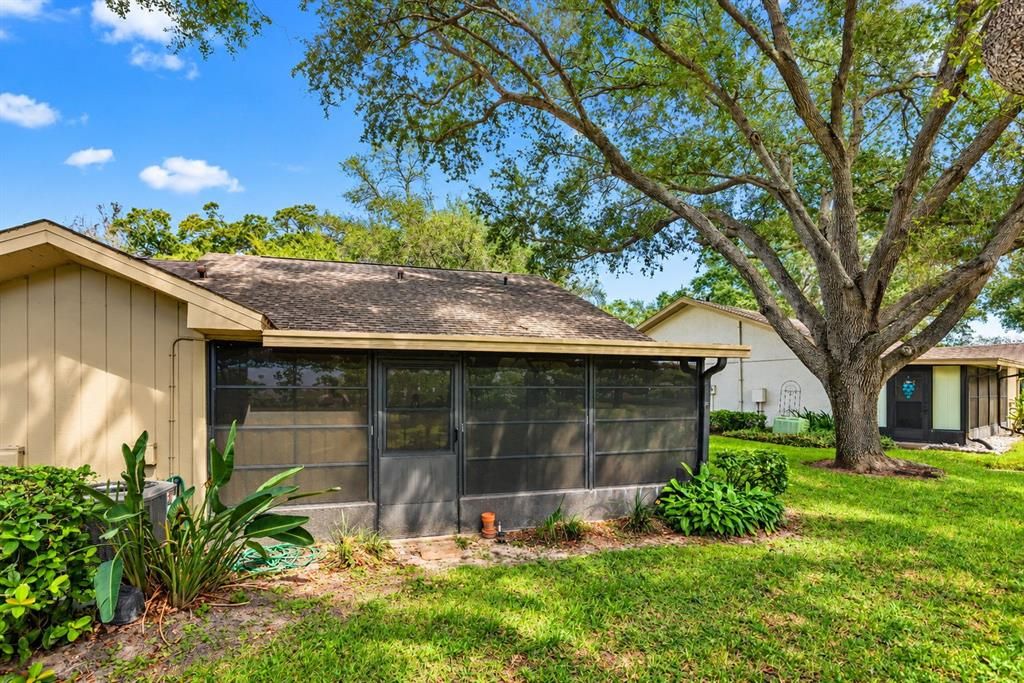 For Sale: $189,000 (2 beds, 1 baths, 680 Square Feet)