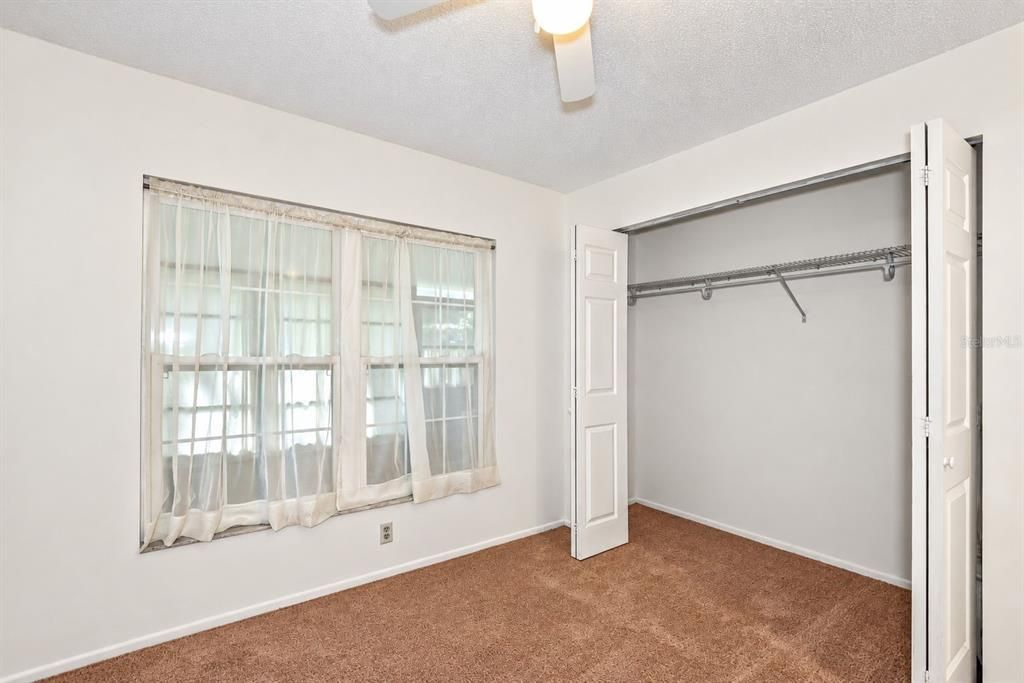 For Sale: $189,000 (2 beds, 1 baths, 680 Square Feet)