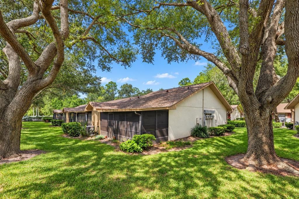 For Sale: $189,000 (2 beds, 1 baths, 680 Square Feet)