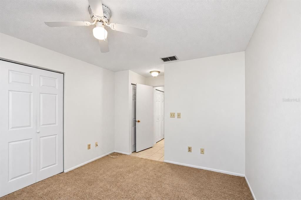 For Sale: $189,000 (2 beds, 1 baths, 680 Square Feet)