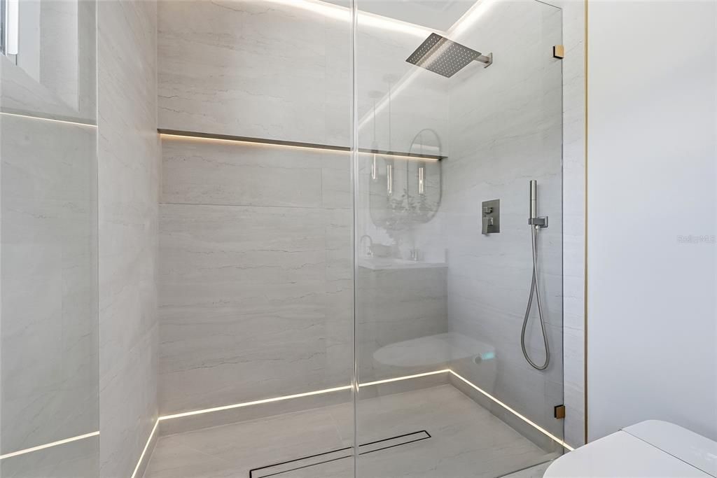 На продажу: $549,900 (3 спален, 3 ванн, 1777 Квадратных фут)