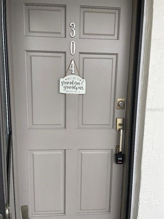 For Sale: $579,900 (1 beds, 1 baths, 750 Square Feet)