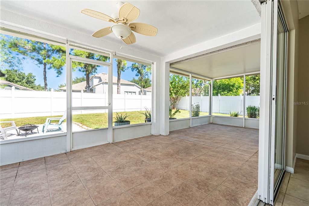 For Rent: $2,850 (4 beds, 2 baths, 1936 Square Feet)