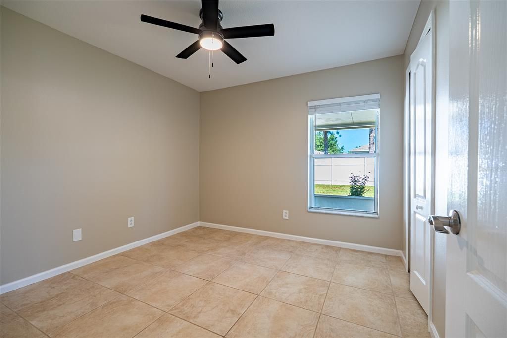 For Rent: $2,850 (4 beds, 2 baths, 1936 Square Feet)