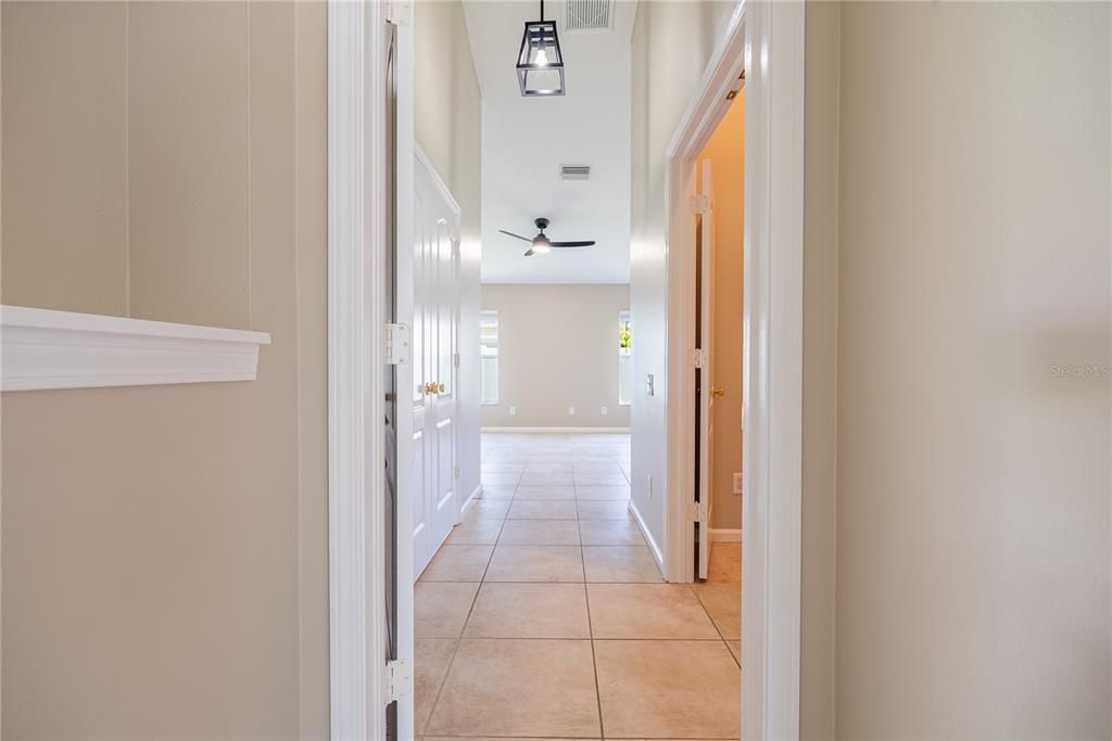 For Rent: $2,850 (4 beds, 2 baths, 1936 Square Feet)