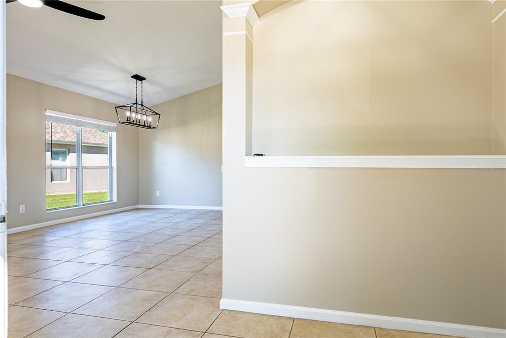 For Rent: $2,850 (4 beds, 2 baths, 1936 Square Feet)