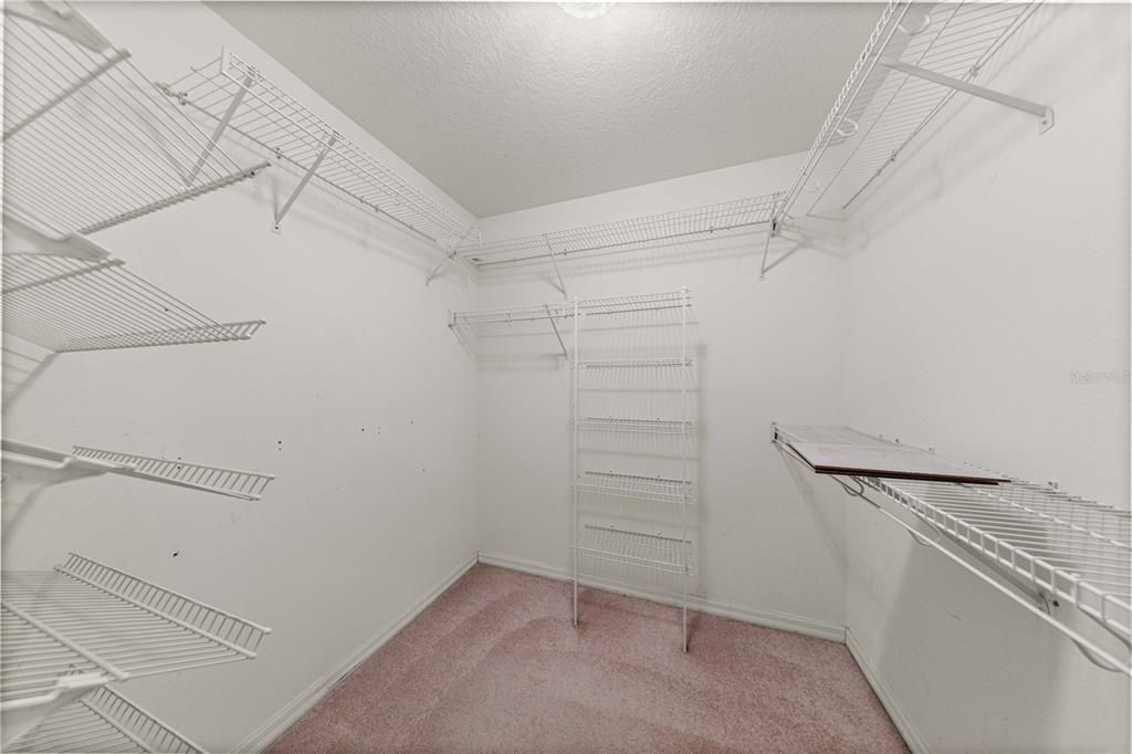 En Venta: $779,900 (3 camas, 2 baños, 3042 Pies cuadrados)