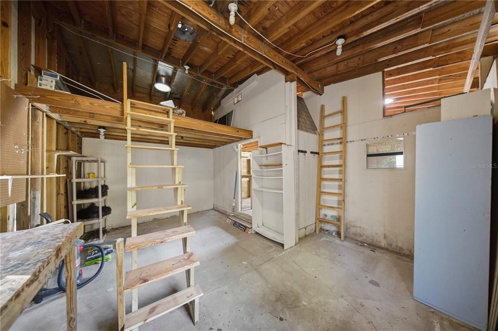 En Venta: $779,900 (3 camas, 2 baños, 3042 Pies cuadrados)