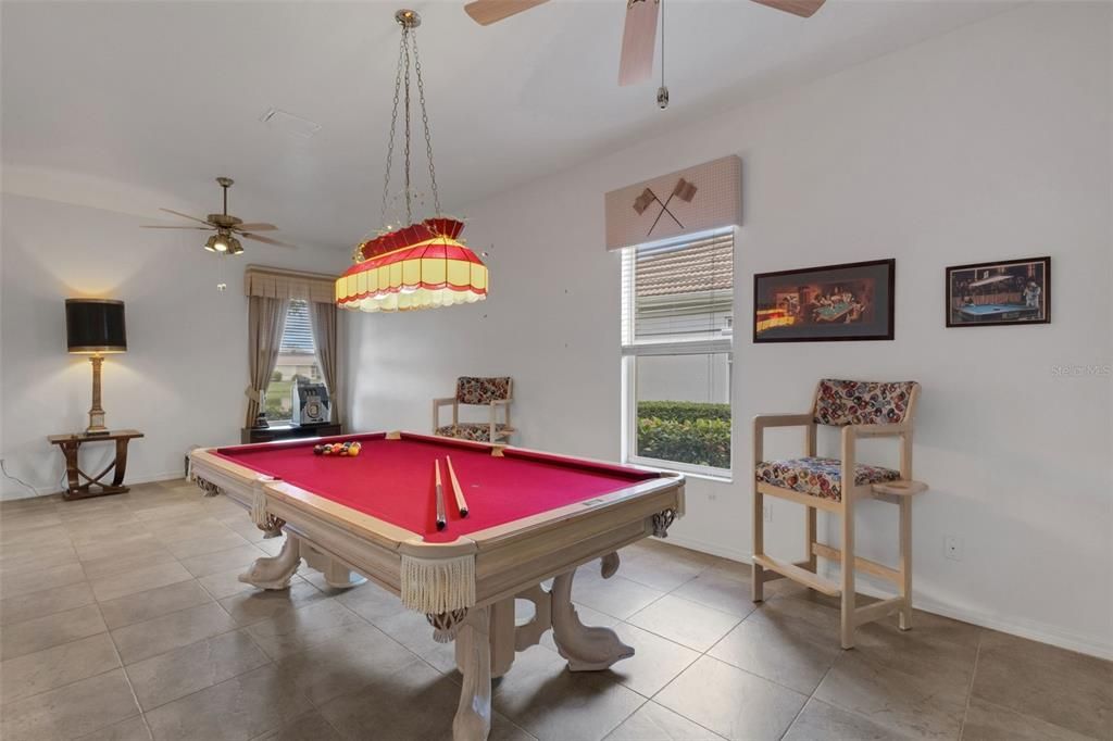 En Venta: $649,000 (3 camas, 3 baños, 2991 Pies cuadrados)