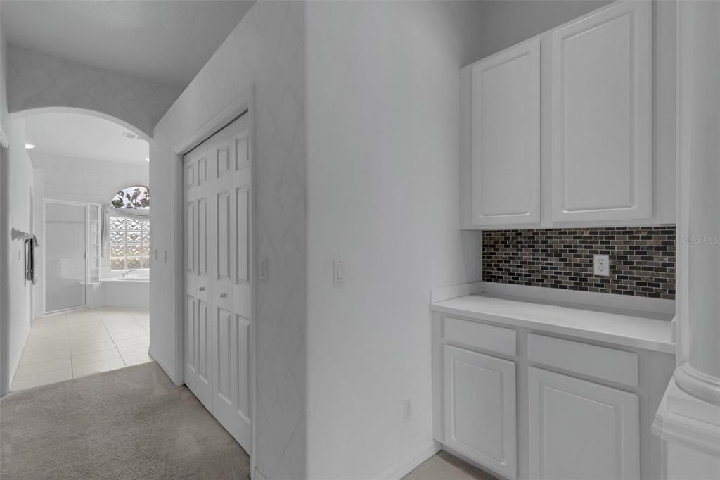 En Venta: $649,000 (3 camas, 3 baños, 2991 Pies cuadrados)