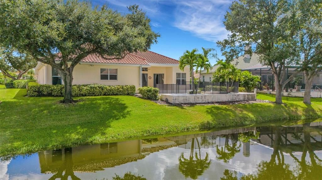En Venta: $649,000 (3 camas, 3 baños, 2991 Pies cuadrados)