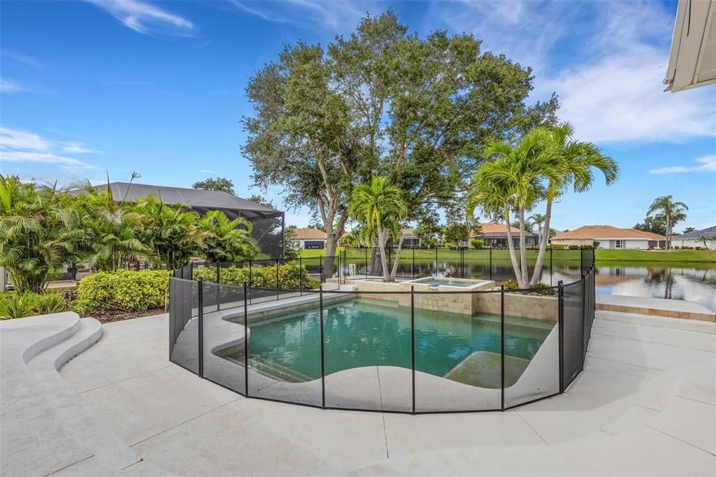 En Venta: $649,000 (3 camas, 3 baños, 2991 Pies cuadrados)