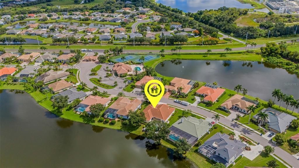 En Venta: $649,000 (3 camas, 3 baños, 2991 Pies cuadrados)