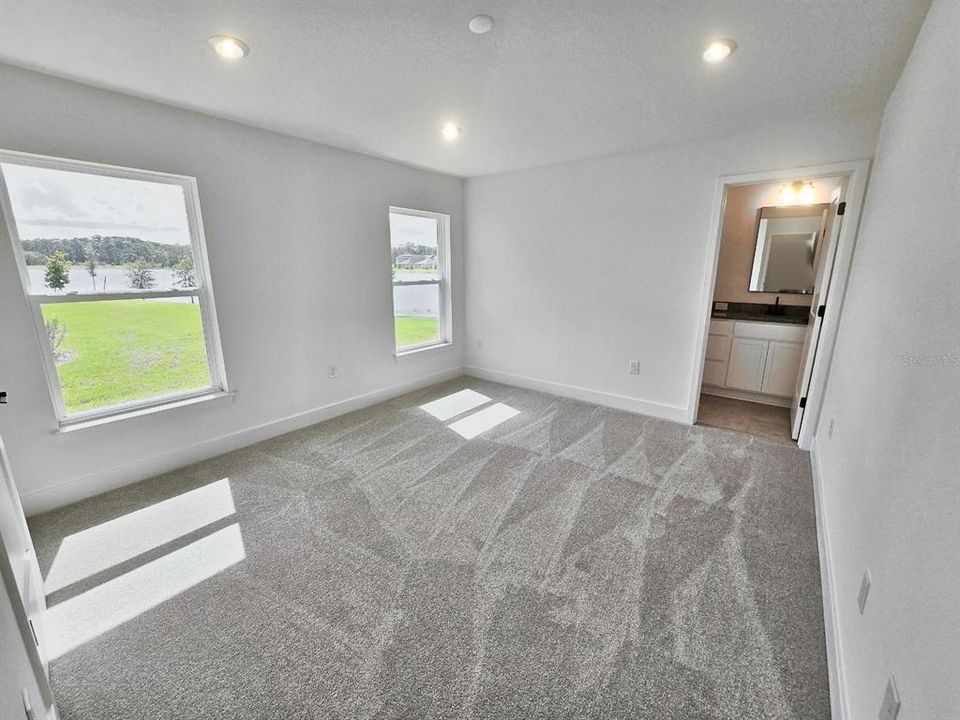 For Sale: $349,900 (3 beds, 2 baths, 1415 Square Feet)