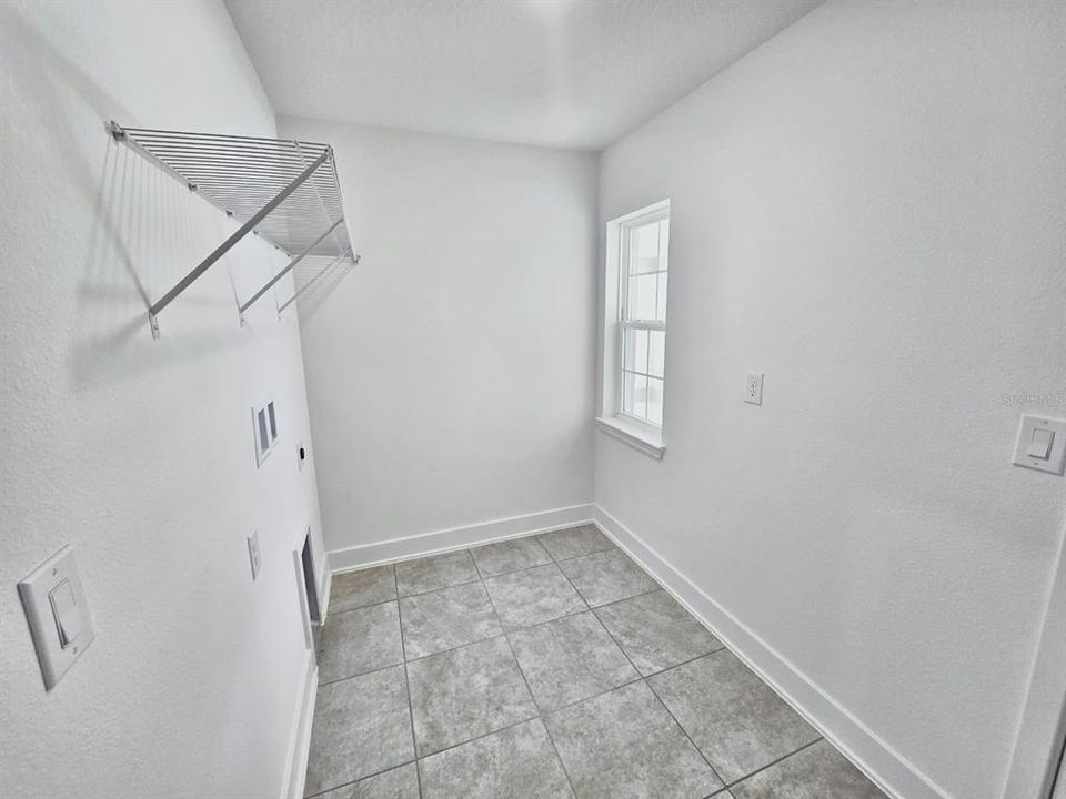 For Sale: $349,900 (3 beds, 2 baths, 1415 Square Feet)