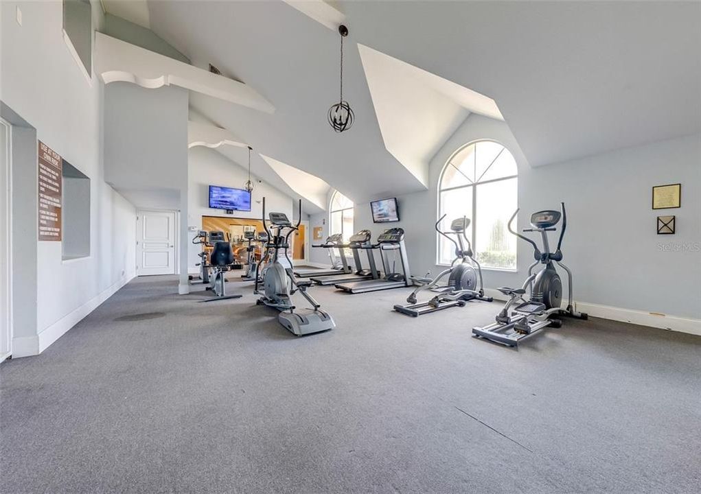 For Rent: $1,800 (2 beds, 2 baths, 988 Square Feet)