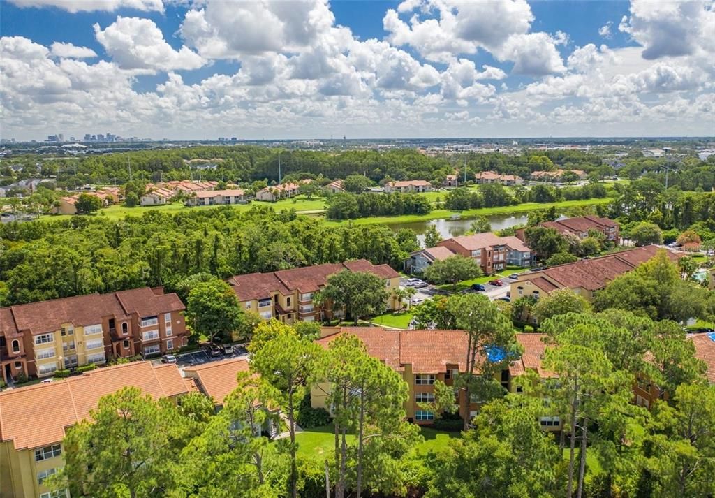 For Rent: $1,800 (2 beds, 2 baths, 988 Square Feet)