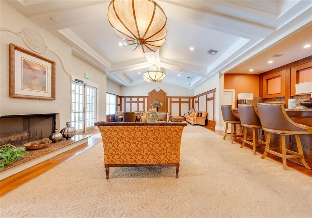 For Rent: $1,800 (2 beds, 2 baths, 988 Square Feet)
