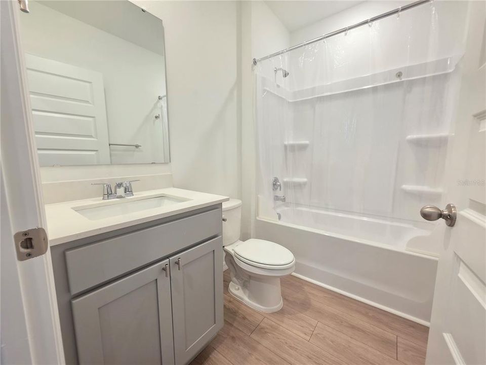For Rent: $2,250 (4 beds, 2 baths, 1665 Square Feet)