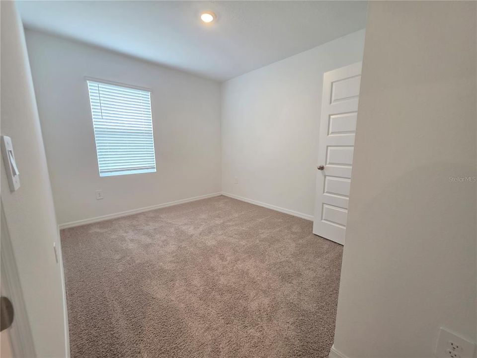 For Rent: $2,250 (4 beds, 2 baths, 1665 Square Feet)