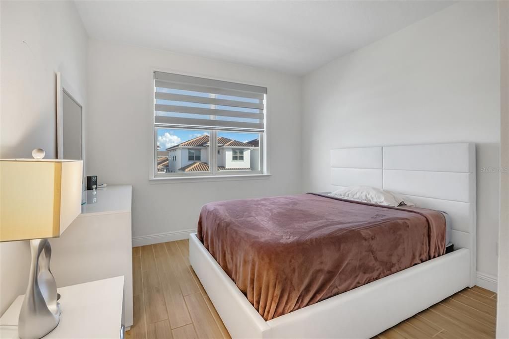 En Venta: $980,000 (4 camas, 3 baños, 2692 Pies cuadrados)