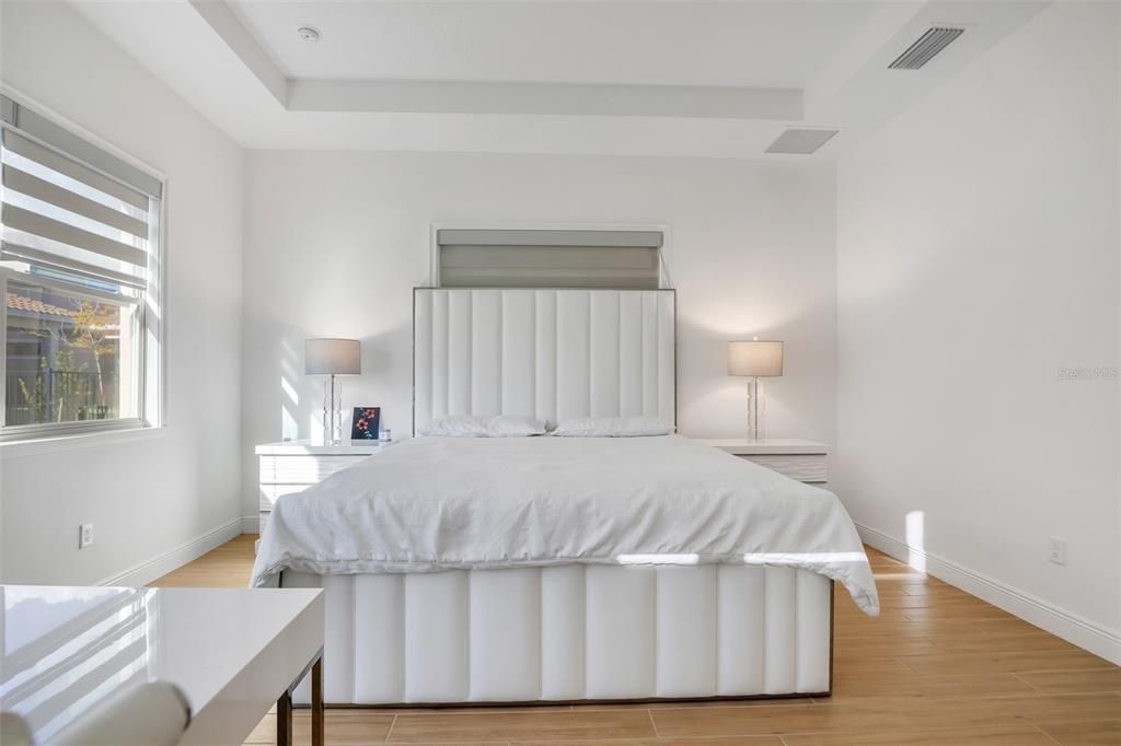 En Venta: $980,000 (4 camas, 3 baños, 2692 Pies cuadrados)