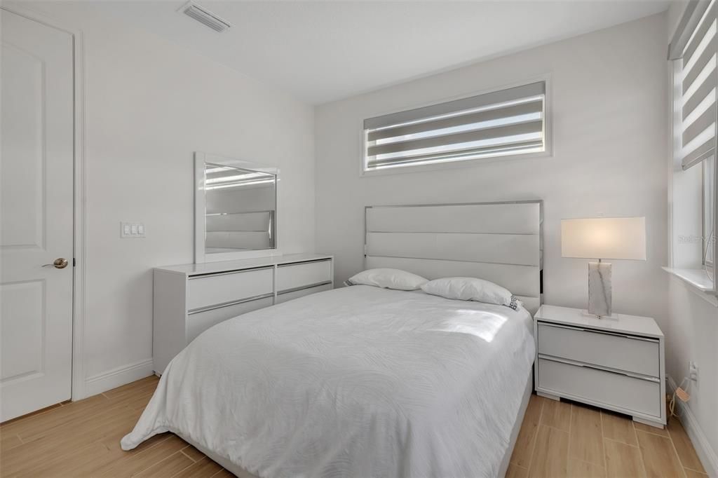 En Venta: $980,000 (4 camas, 3 baños, 2692 Pies cuadrados)
