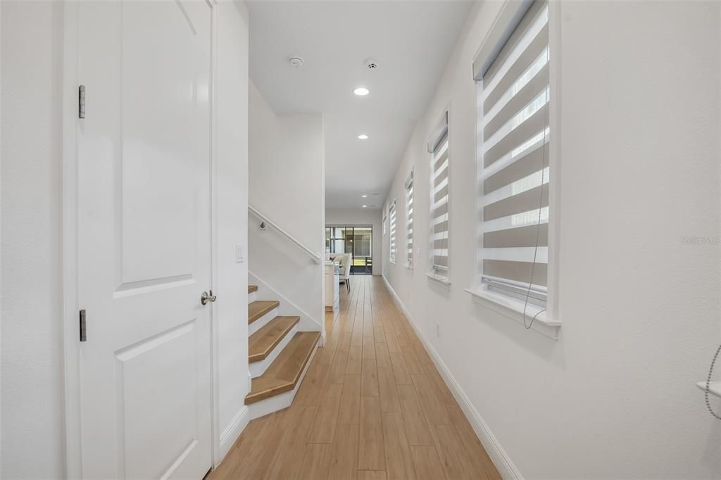 En Venta: $980,000 (4 camas, 3 baños, 2692 Pies cuadrados)