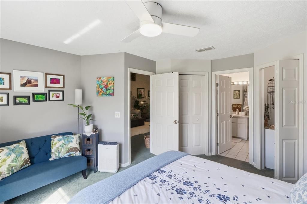 For Sale: $125,000 (2 beds, 2 baths, 956 Square Feet)