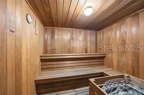 For Sale: $245,000 (3 beds, 2 baths, 1547 Square Feet)