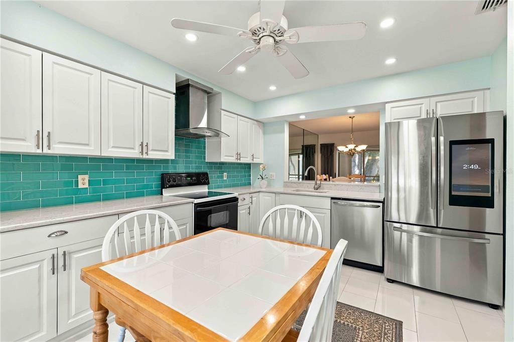 For Sale: $245,000 (3 beds, 2 baths, 1547 Square Feet)