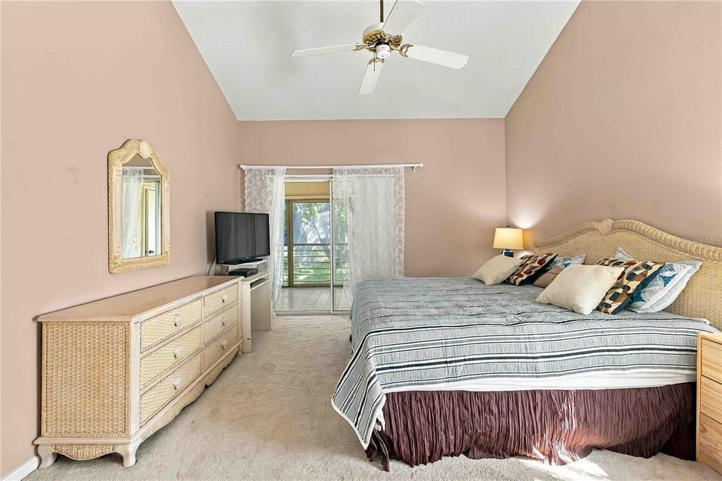 For Sale: $245,000 (3 beds, 2 baths, 1547 Square Feet)