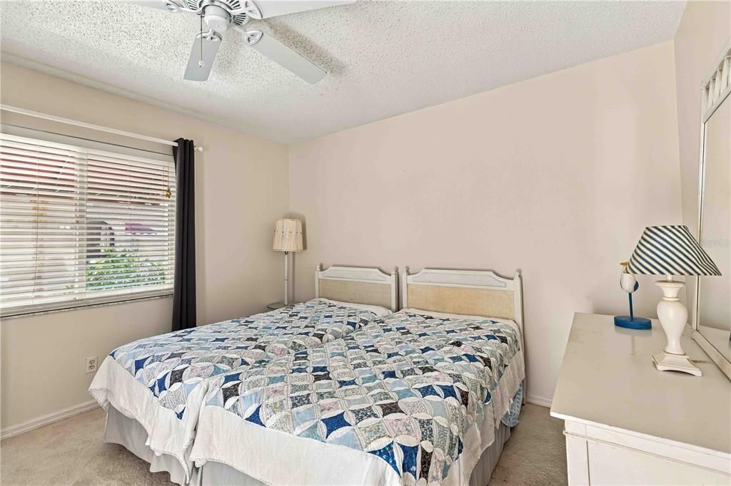 For Sale: $245,000 (3 beds, 2 baths, 1547 Square Feet)