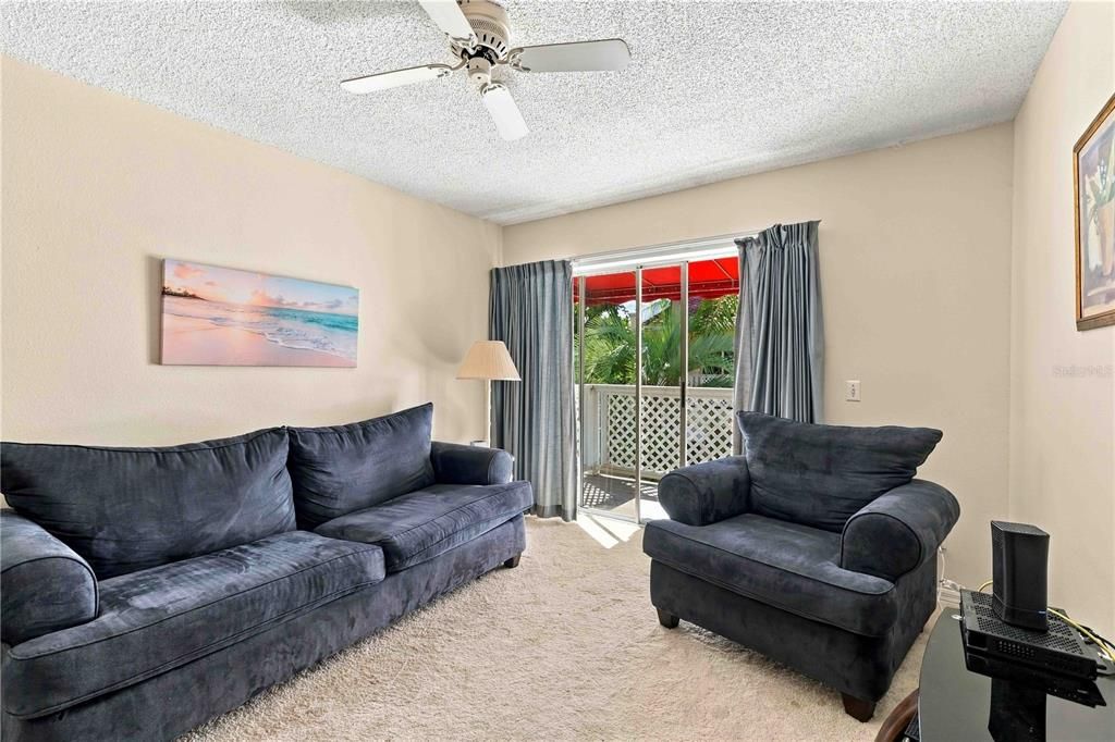 For Sale: $245,000 (3 beds, 2 baths, 1547 Square Feet)