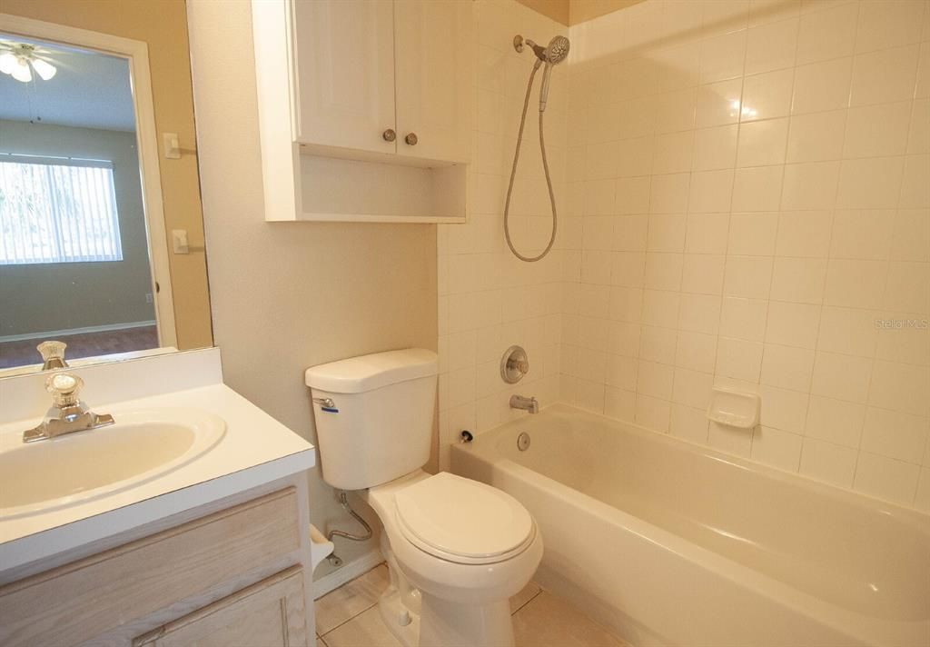 В аренду: $2,000 (2 спален, 2 ванн, 1080 Квадратных фут)