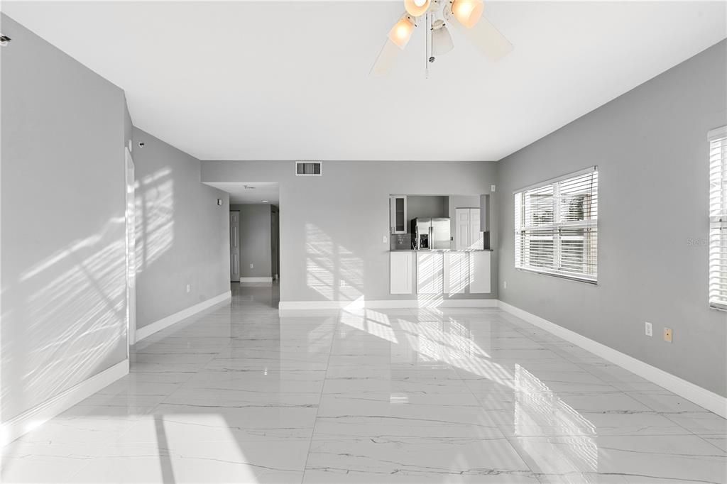 For Sale: $350,000 (3 beds, 2 baths, 1486 Square Feet)