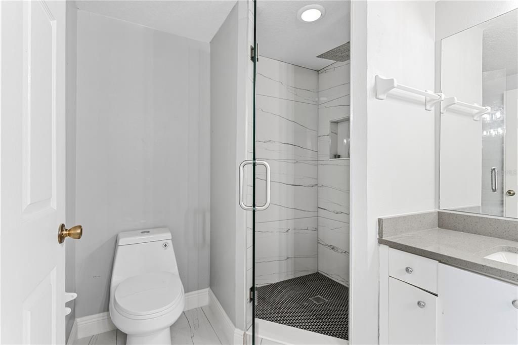 For Sale: $350,000 (3 beds, 2 baths, 1486 Square Feet)