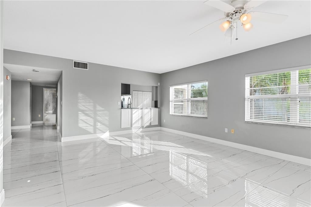 For Sale: $350,000 (3 beds, 2 baths, 1486 Square Feet)