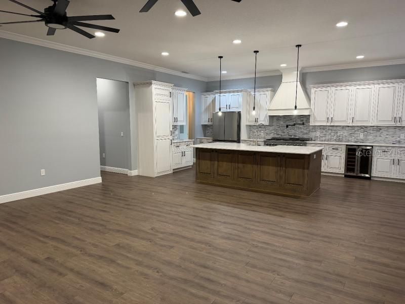 For Sale: $779,000 (4 beds, 4 baths, 2811 Square Feet)