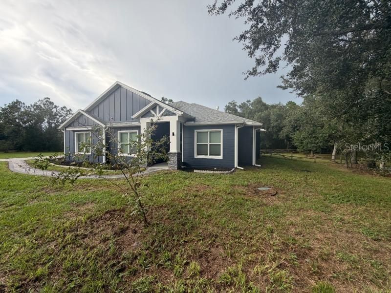 For Sale: $779,000 (4 beds, 4 baths, 2811 Square Feet)