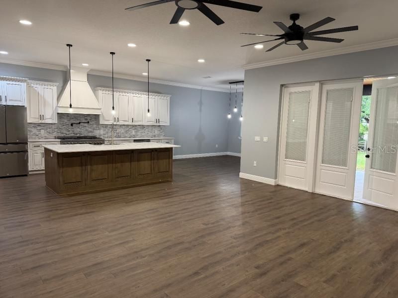 For Sale: $779,000 (4 beds, 4 baths, 2811 Square Feet)