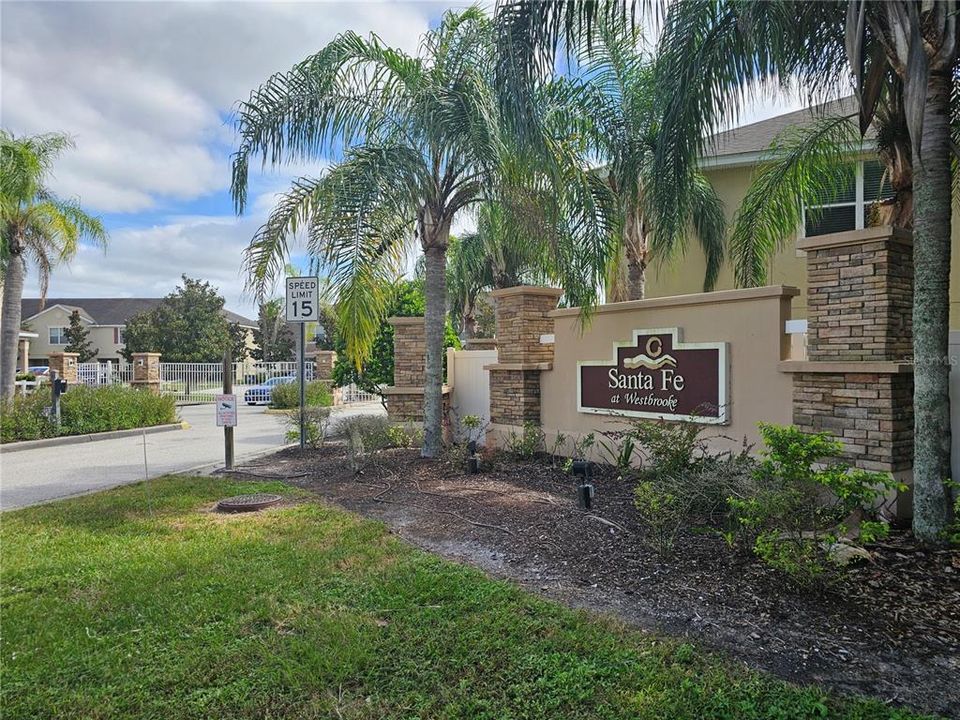 For Rent: $2,250 (3 beds, 2 baths, 1650 Square Feet)