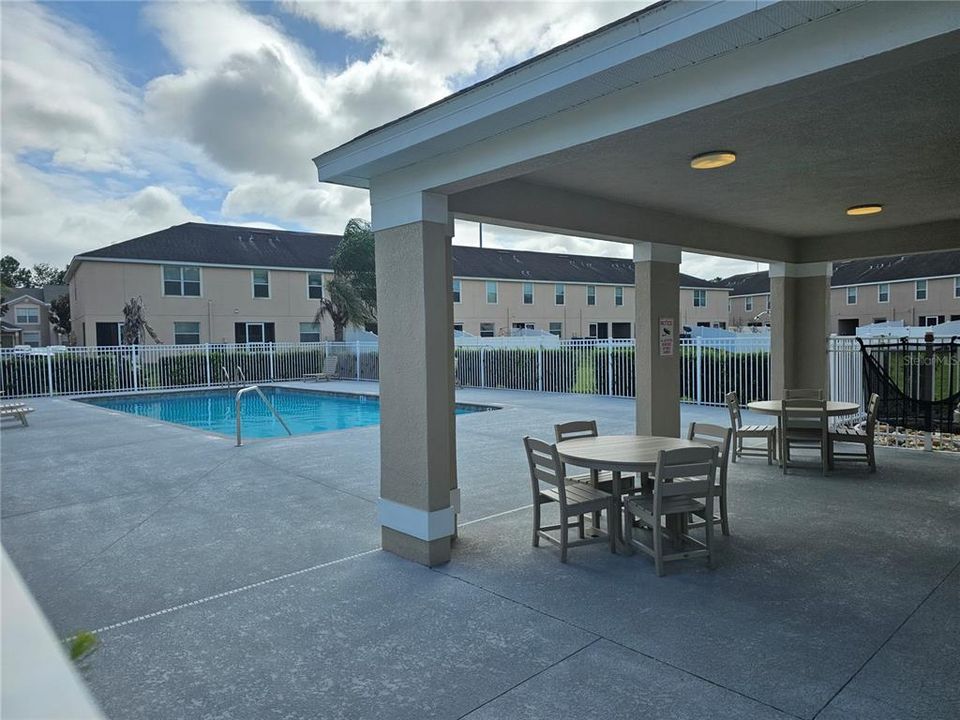 For Rent: $2,250 (3 beds, 2 baths, 1650 Square Feet)