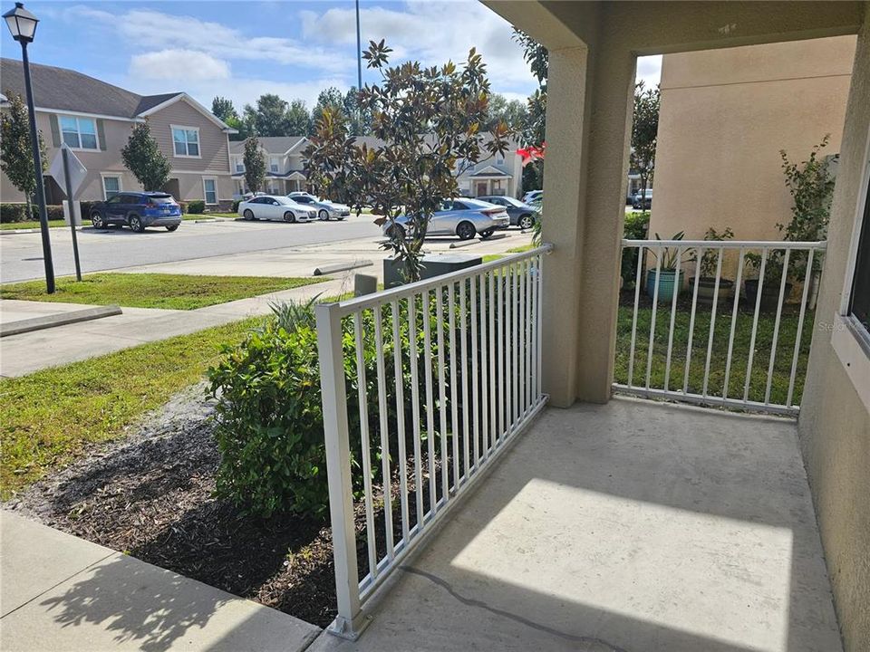 For Rent: $2,250 (3 beds, 2 baths, 1650 Square Feet)