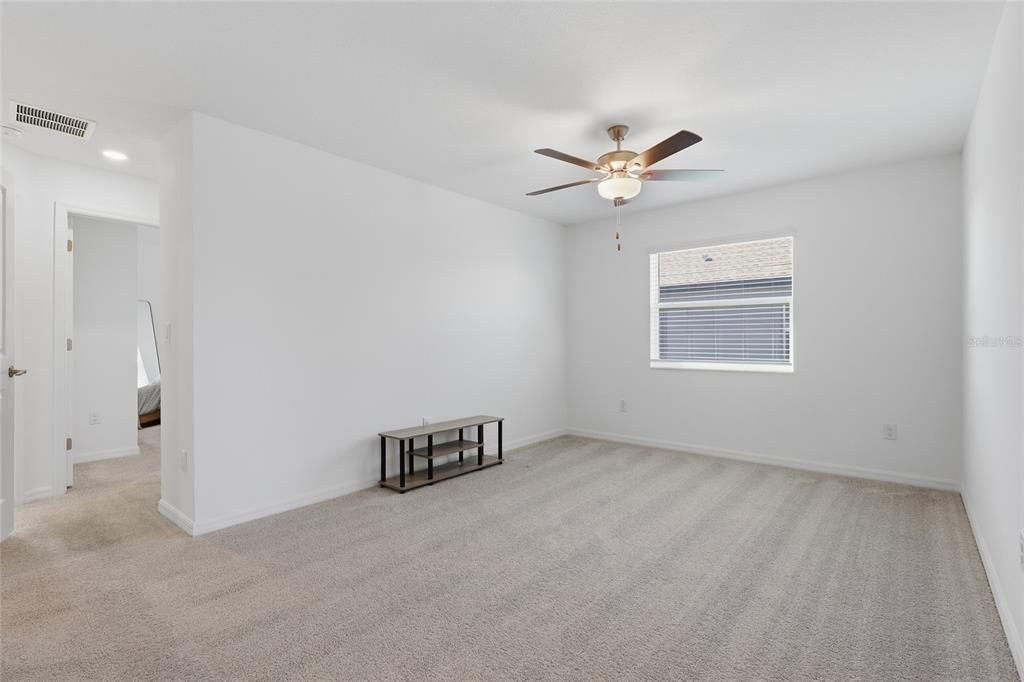 For Sale: $295,000 (3 beds, 2 baths, 1861 Square Feet)