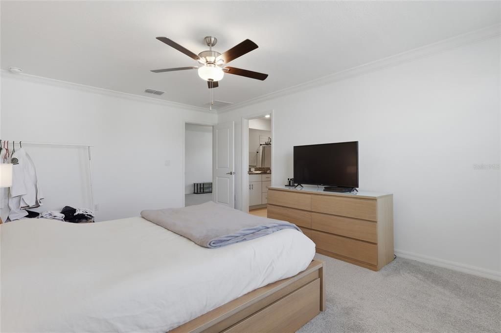 For Sale: $295,000 (3 beds, 2 baths, 1861 Square Feet)